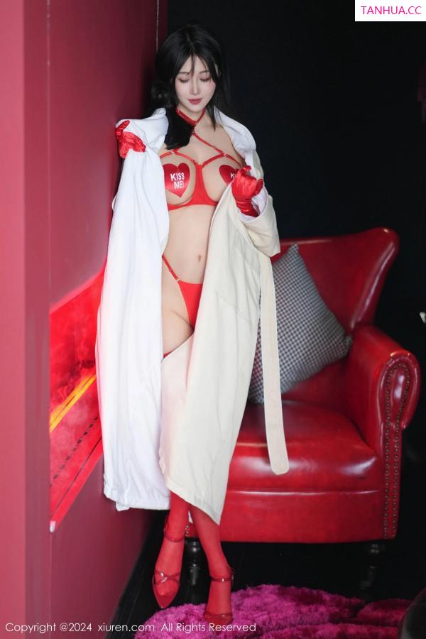 laura阿姣  [XiuRen]高清写真图 2024.05.17 No.8555 laura阿姣 清纯美腿第4张图片